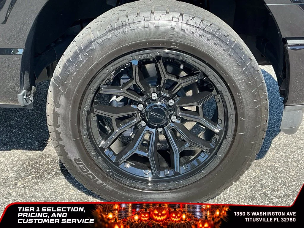 Used 2025 Black Ford Platinum image 14
