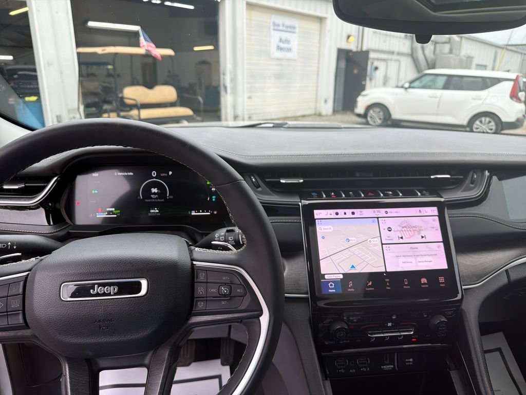 Used 2024 Silver Jeep 4xe image 20