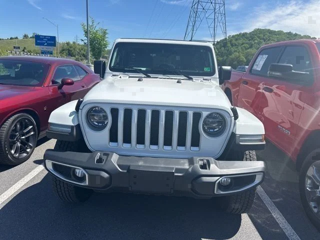 Used 2021 White Jeep Unlimited Sahara image 8