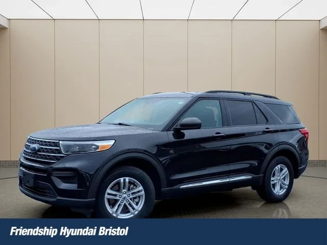 Used 2023 Black Ford XLT image 1