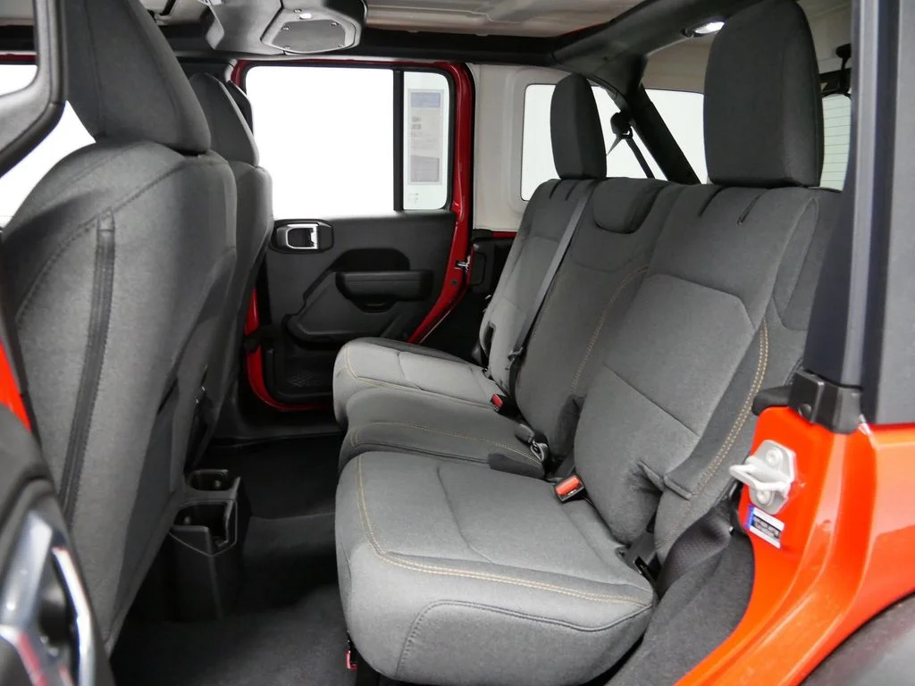 2026 Jeep Wrangler 4-Door Willys - Photo 9