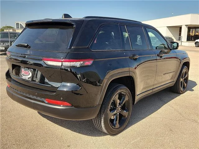 Used 2024 Black Jeep Laredo 4x4 image 4