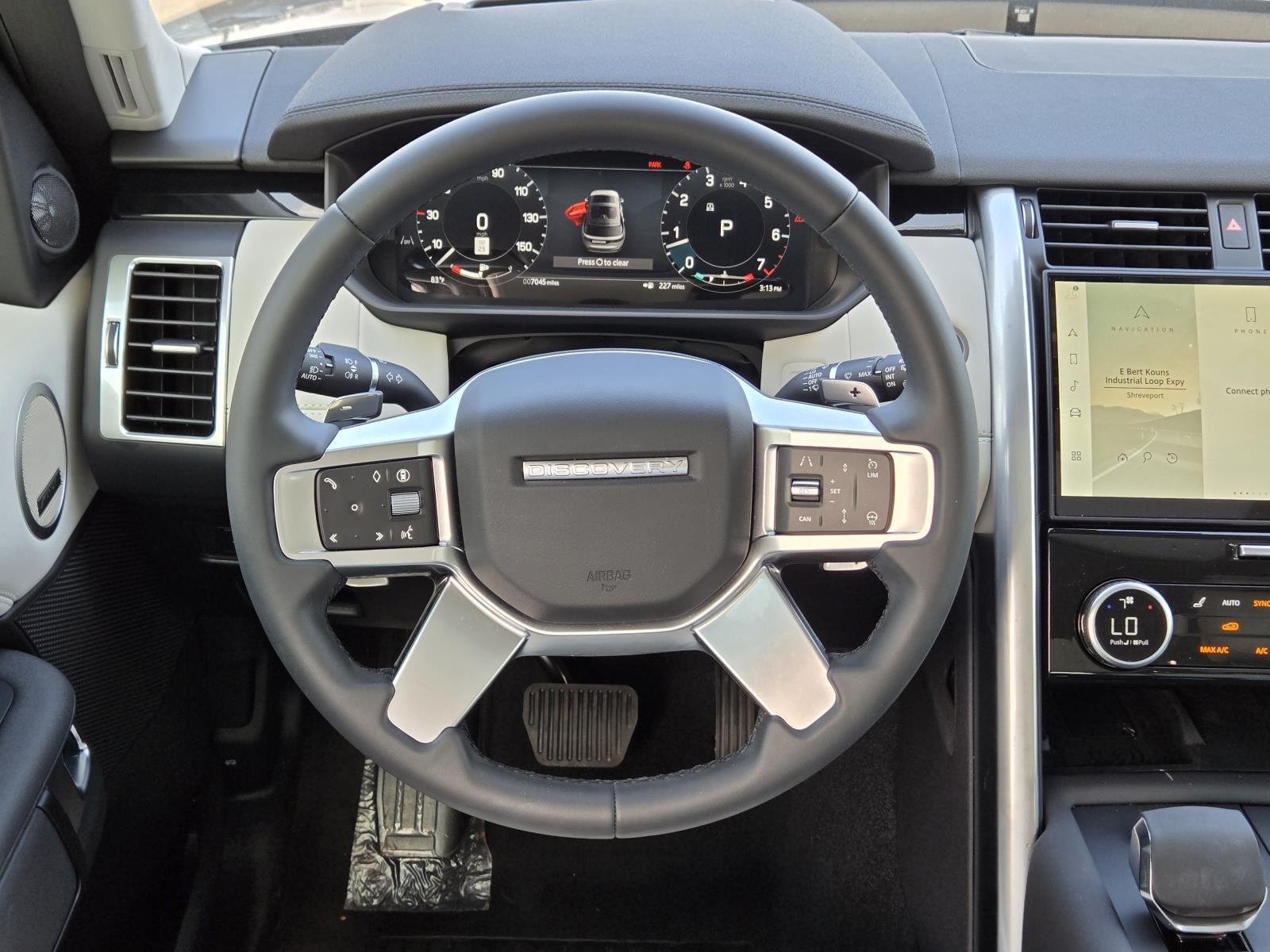 Used 2025 Varesine Blue Metallic Land Rover S image 23