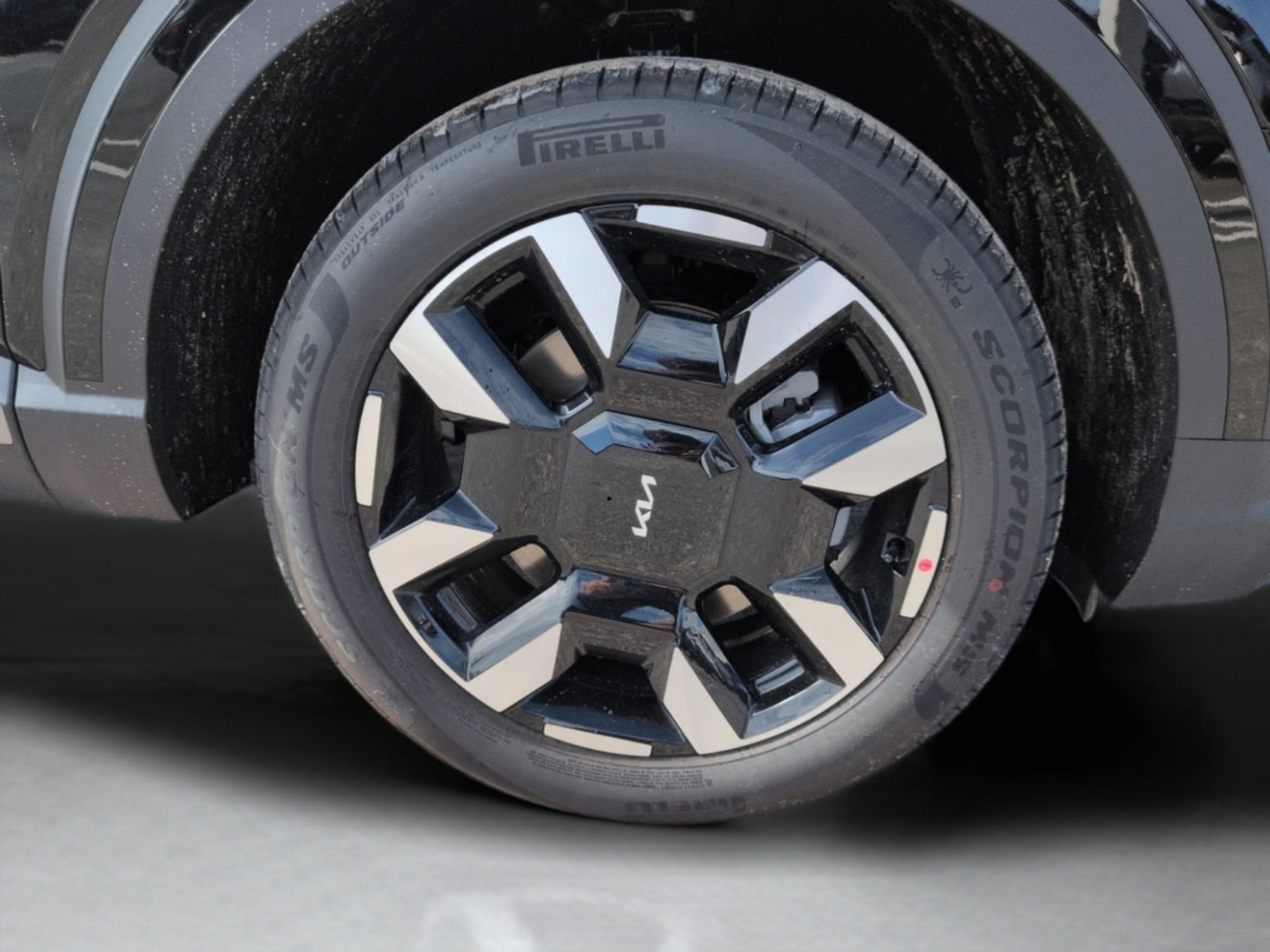 New 2027 Ebony Black Kia S image 34