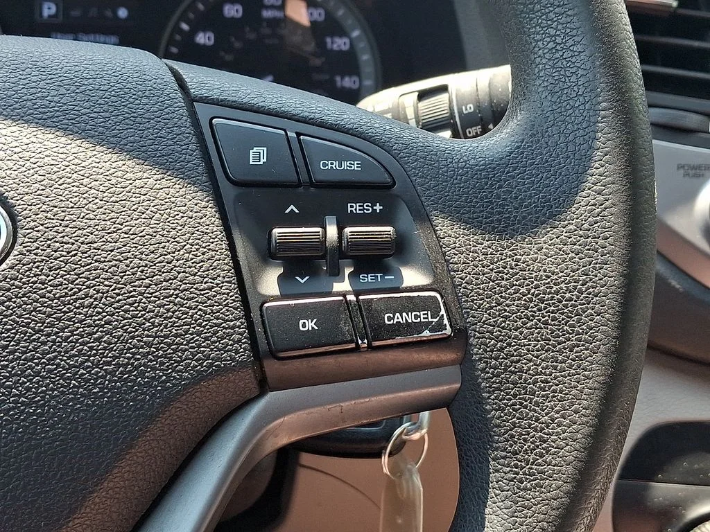 Used 2018 Silver Hyundai SEL image 21