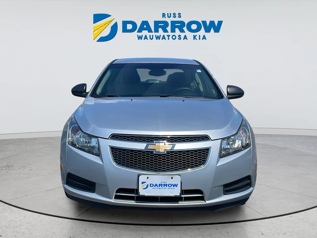 Used 2013 Silver Chevrolet LS image 8
