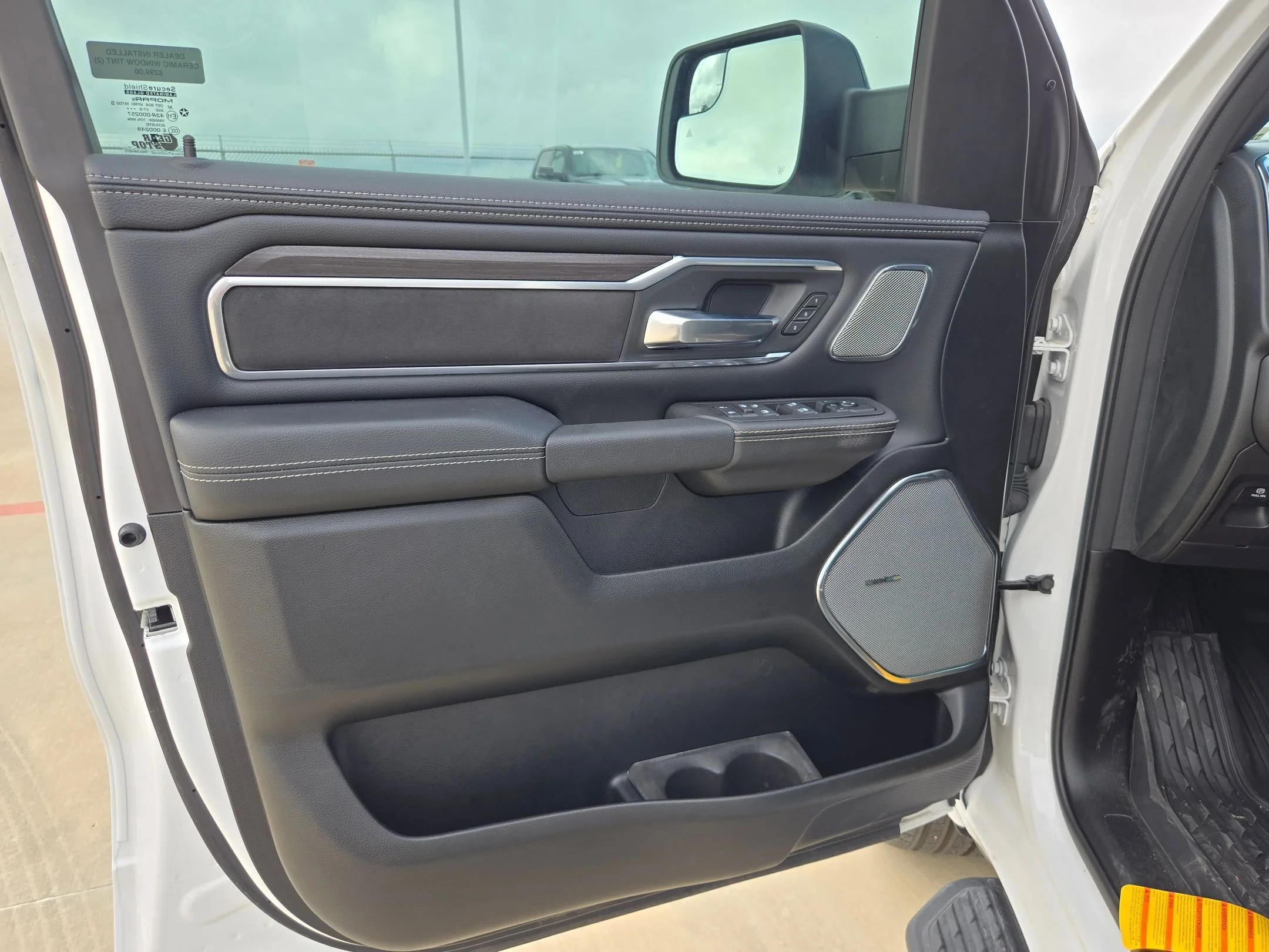 2026 RAM 1500 Laramie - Photo 12