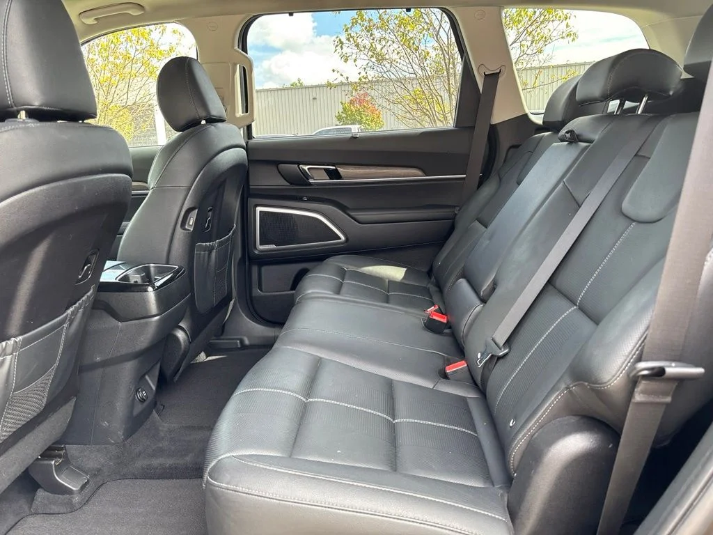 Used 2021 Green Kia EX image 14