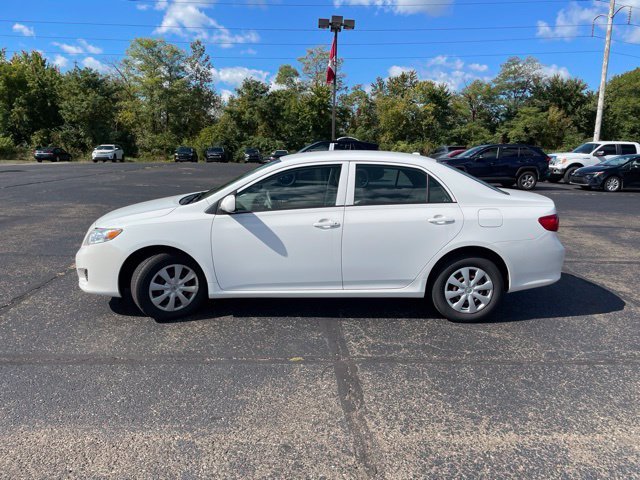 Used 2009 Toyota Corolla LE with VIN 1NXBU40E89Z072467 for sale in North Canton, OH