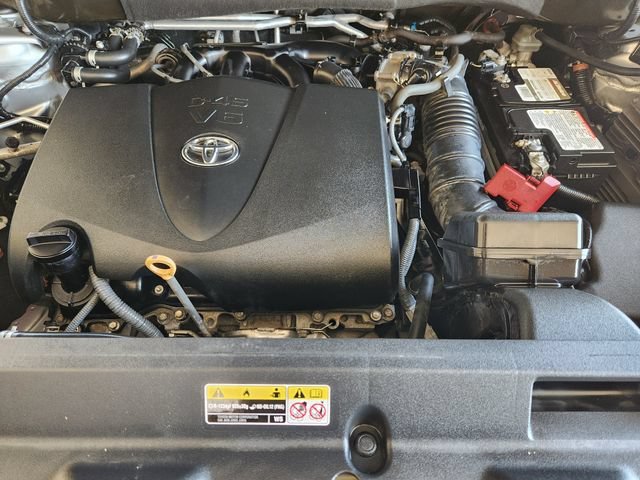 Used 2021 Black Toyota L image 33