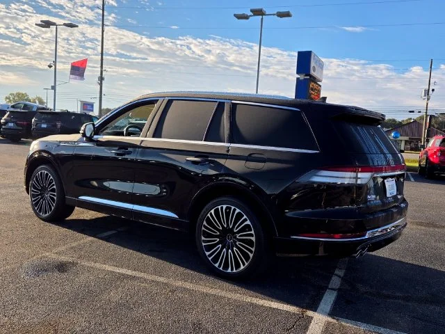 Used 2023 Black Lincoln Black Label image 5