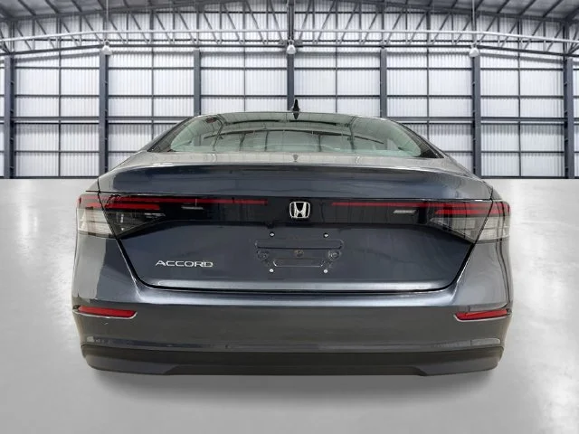New 2026 Meteorite Gray Metallic Honda SE image 4