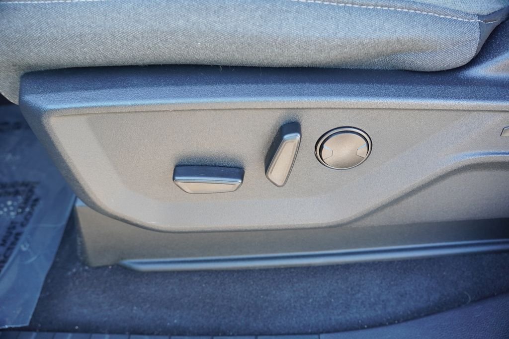 Used 2023 Gray Ford XLT image 23