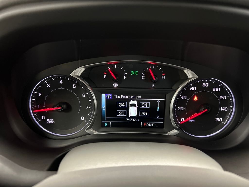 Used 2017 Black GMC SLE-2 image 23