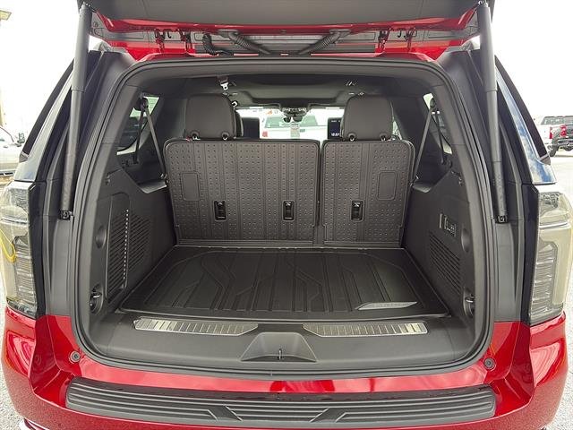 2027 Chevrolet Suburban Premier - Photo 10