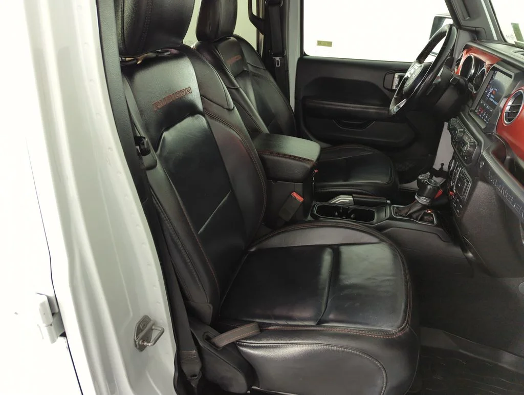 Used 2019 White Jeep Unlimited Rubicon image 33