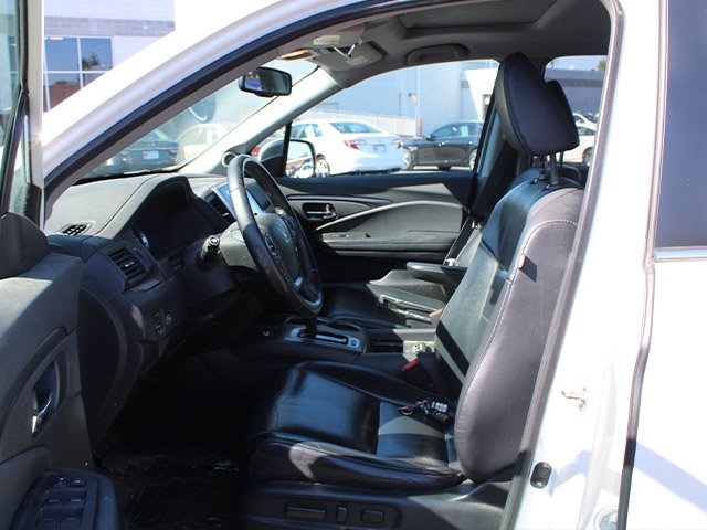 Used 2017 White Honda EX-L image 12