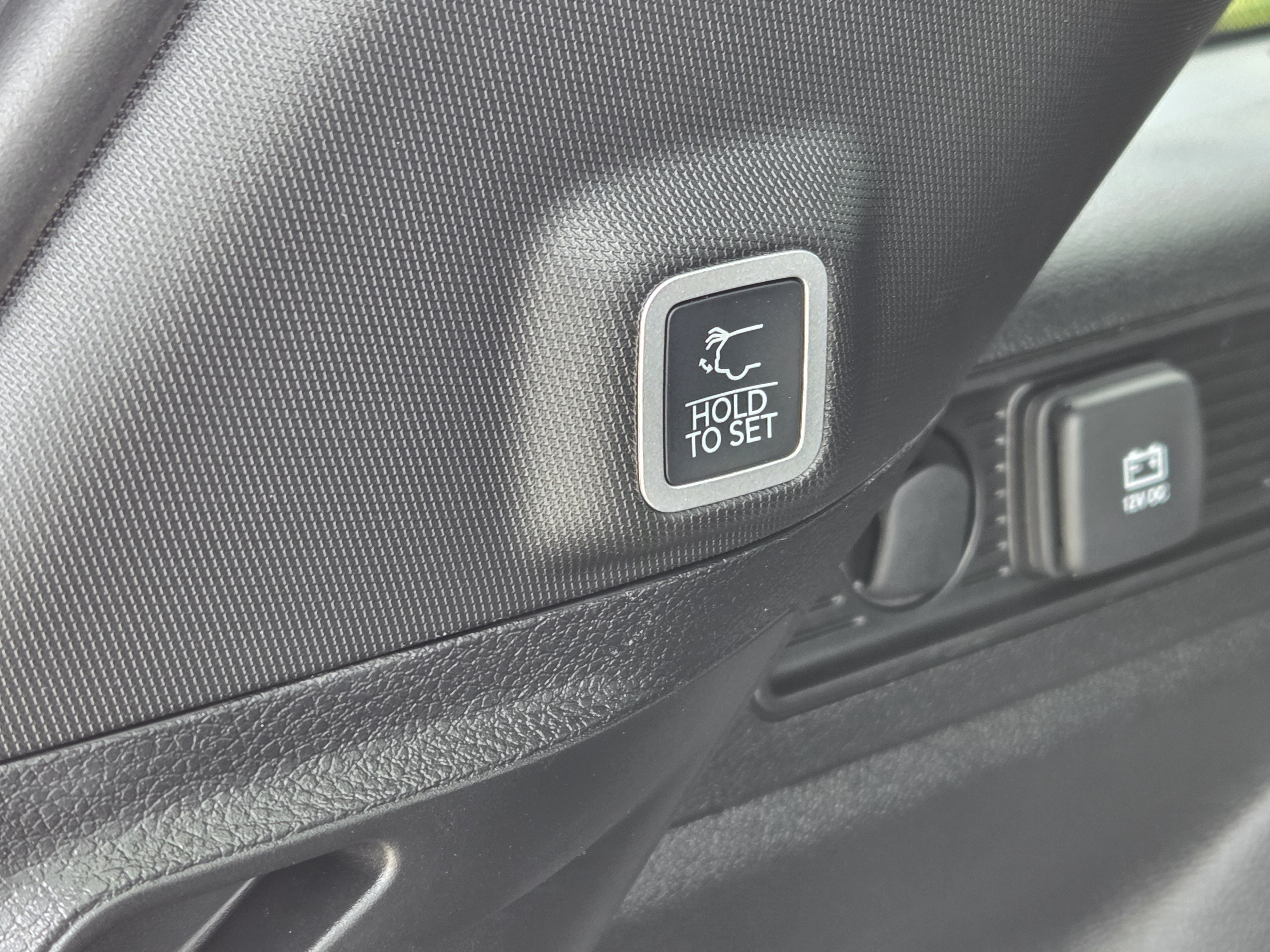New 2026 Silver Zynith Jeep Laredo Altitude image 7