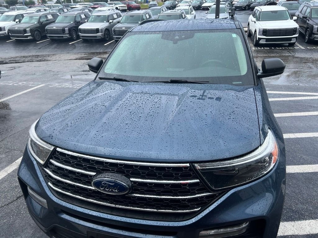 Used 2020 Blue Ford XLT image 1