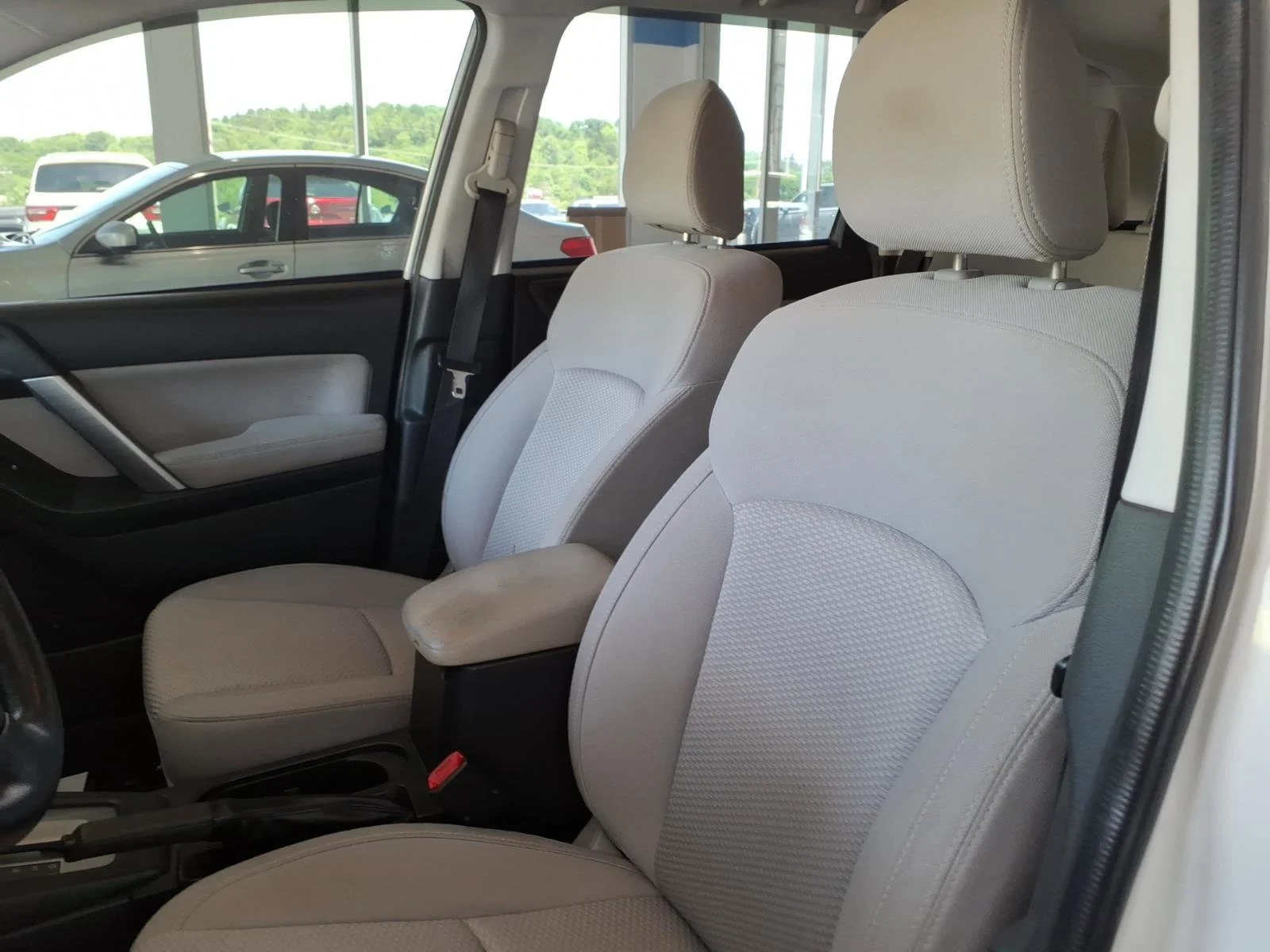 2015 Subaru Forester i - Photo 8