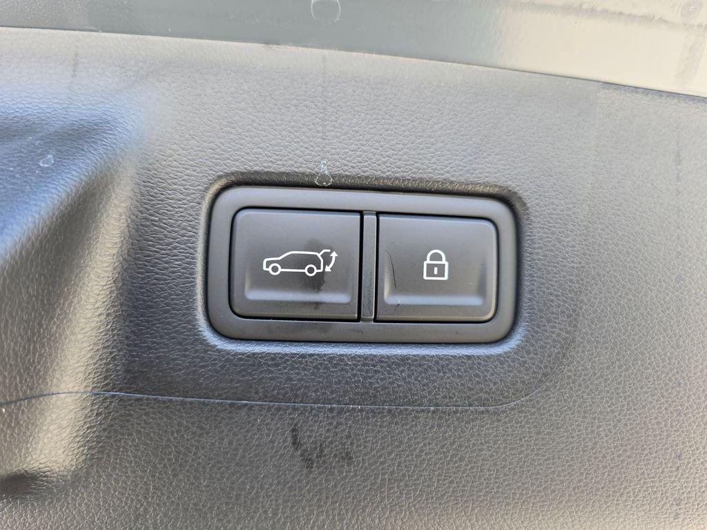 New 2026 Gray Hyundai SEL image 13