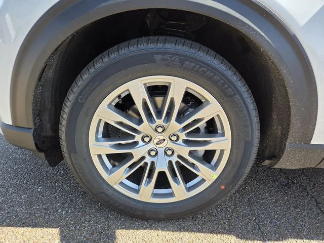 New 2026 Star White Metallic Tri-Coat Ford Platinum™ image 54