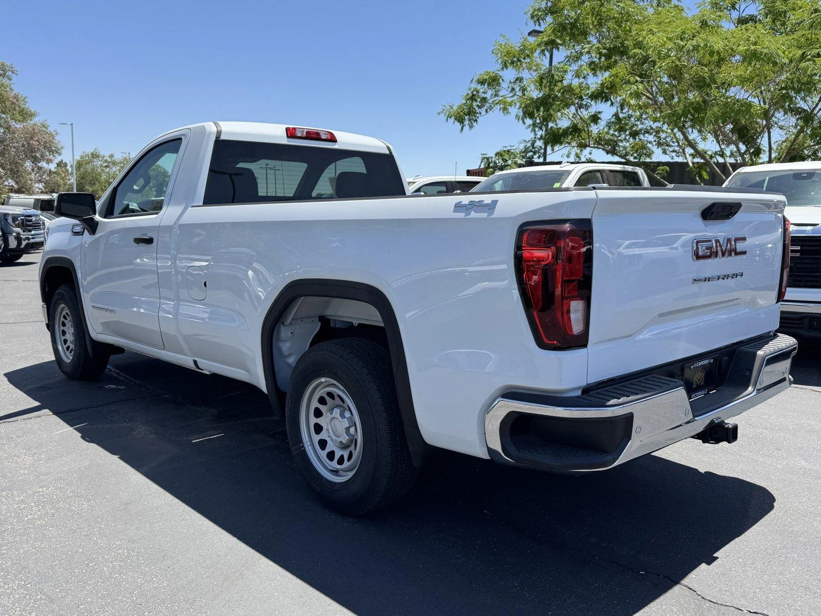 New 2025 Summit White GMC Pro image 4