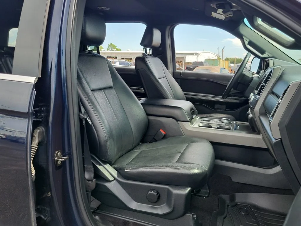 Used 2021 Blue Ford XLT image 27