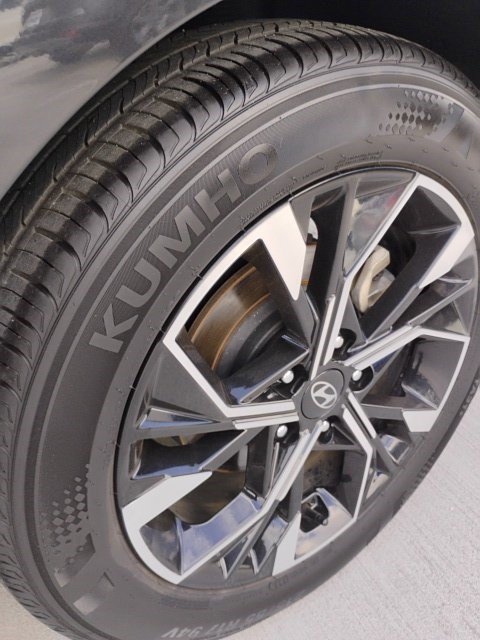 Used 2025 Carbon Blue Hyundai SEL image 4