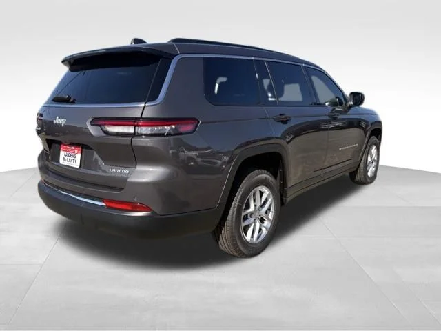 New 2026 Baltic Gray Metallic Clear-Coat Exterior Paint Jeep Laredo image 7