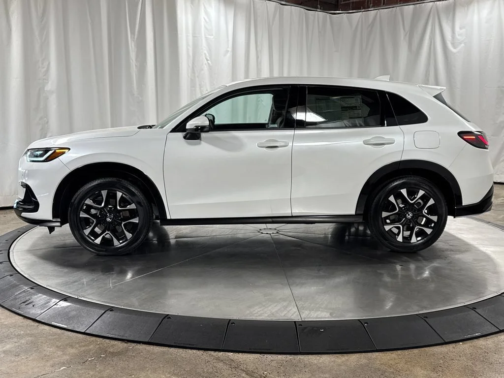 New 2027 Platinum White Pearl Honda EX-L image 6