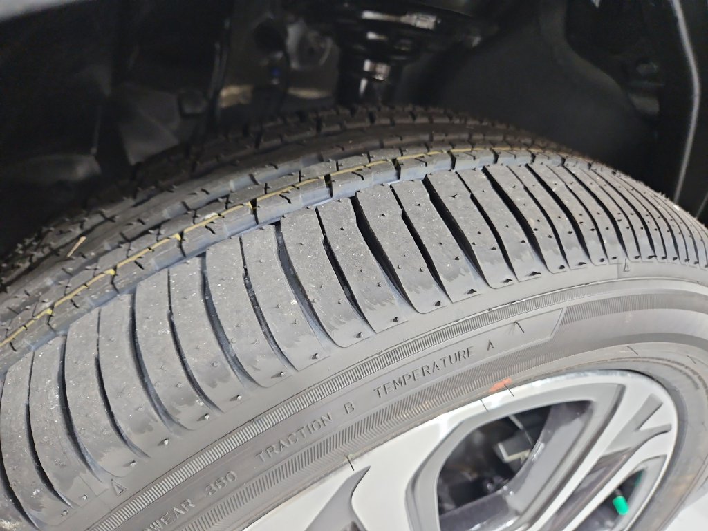 New 2027 Black Subaru Limited image 28