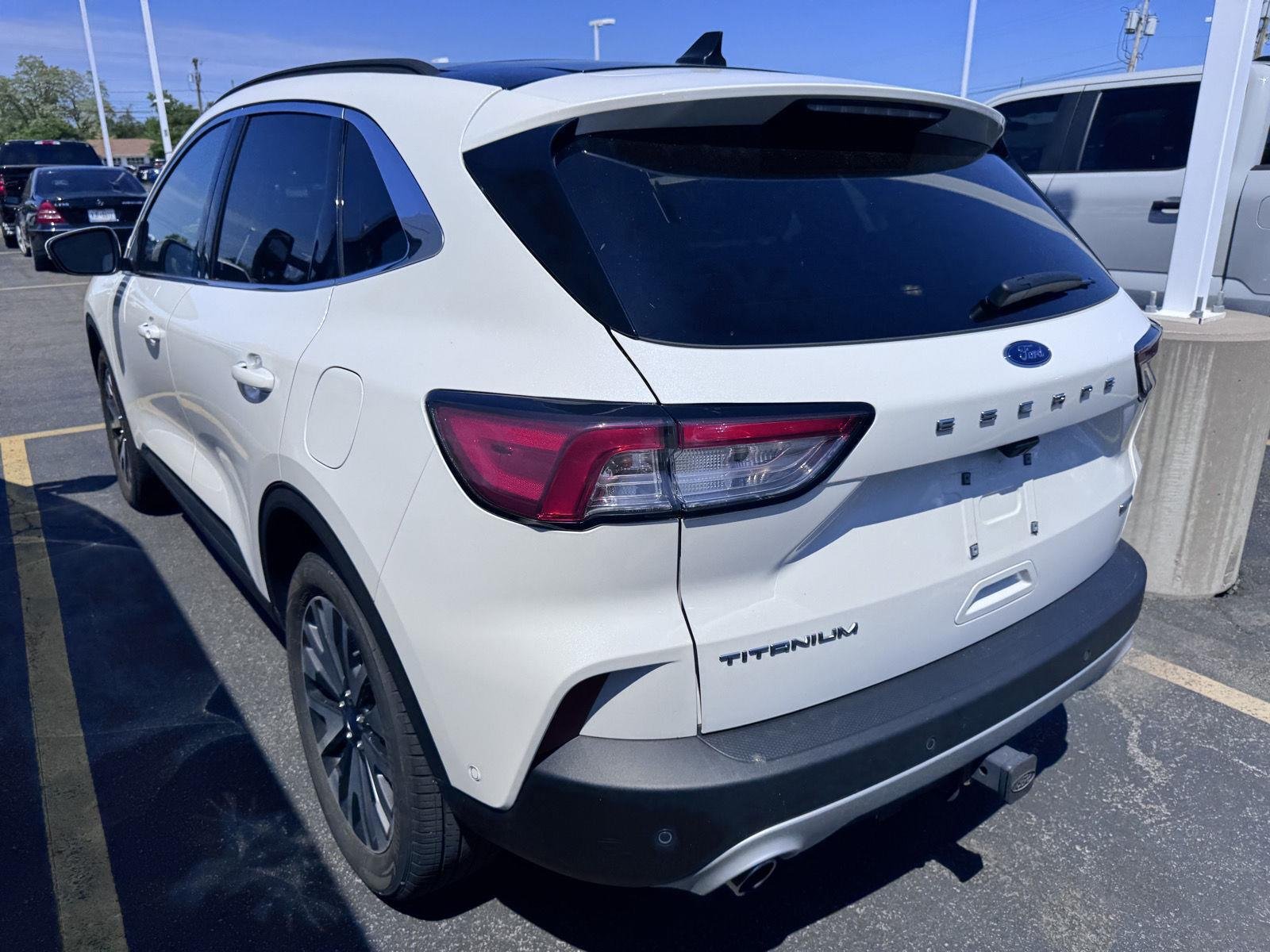 Used 2020 Star White Metallic Tri-Coat Ford Titanium image 6