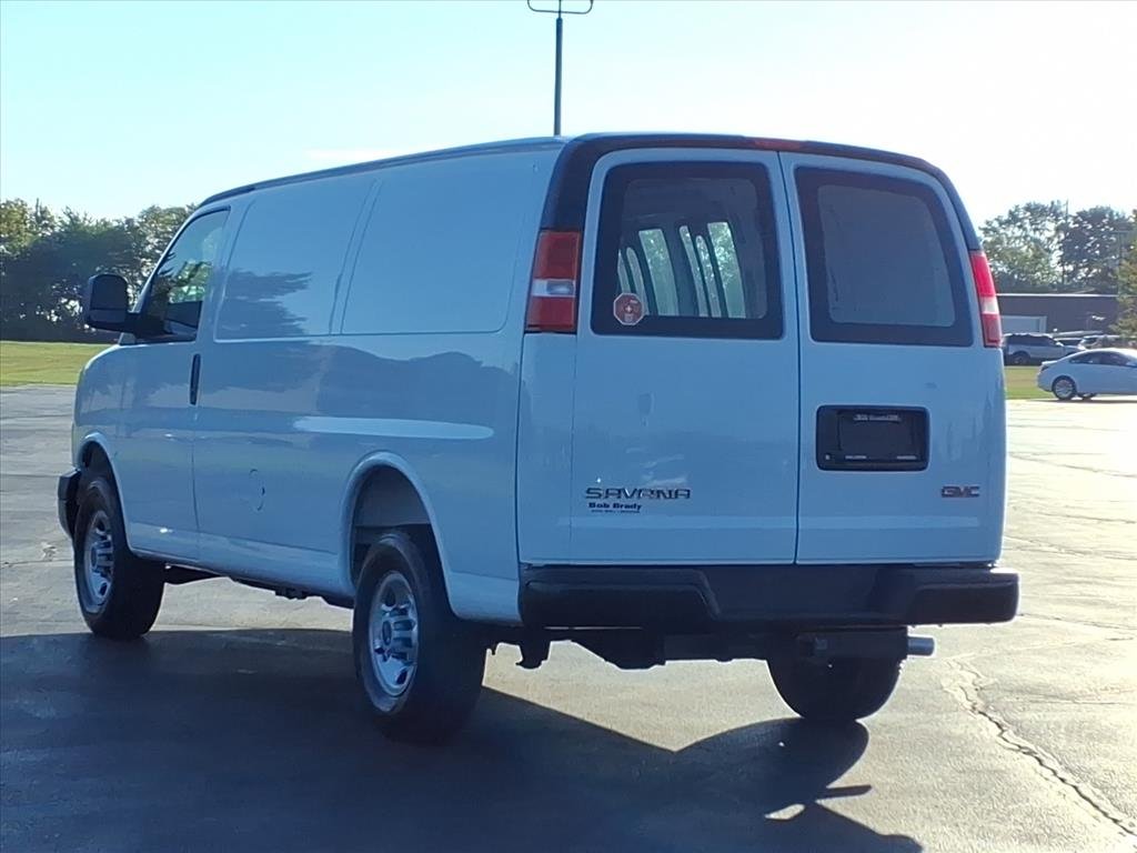 2025 GMC Savana Cargo Work Van - Photo 10