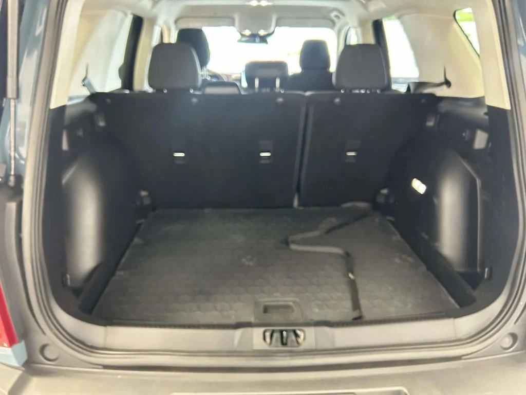 Used 2023  Ford Big Bend image 12