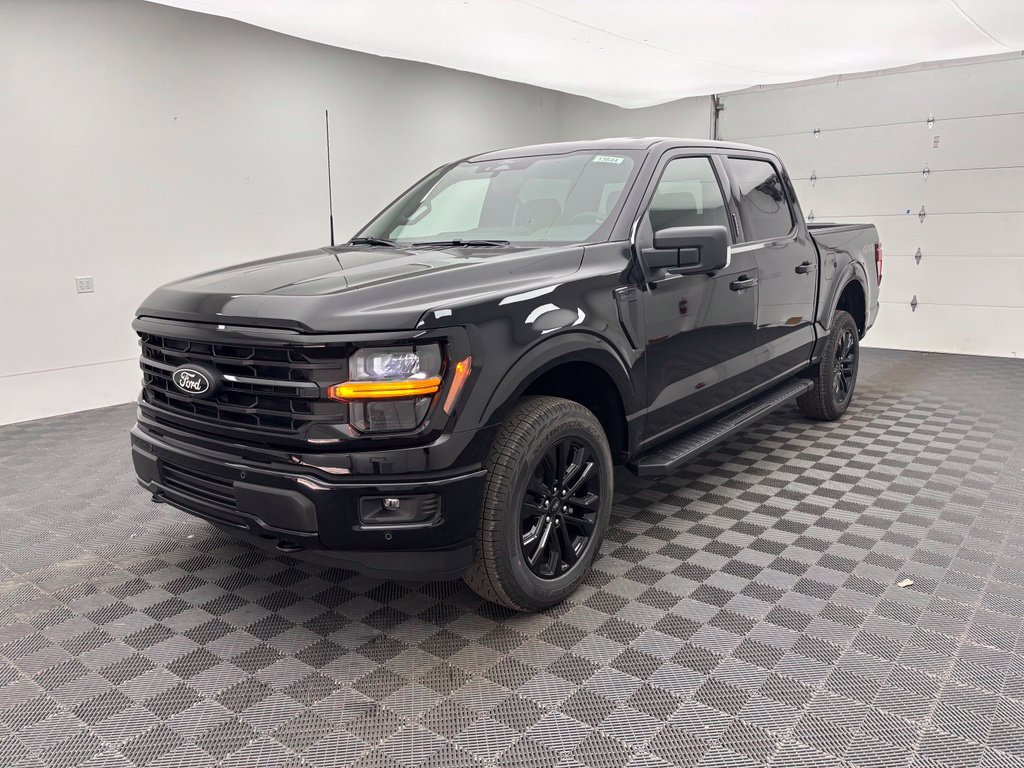 New 2026 Black Ford XLT image 2
