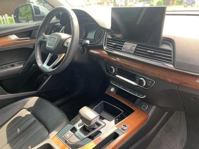Used 2021 Silver Audi 45 Premium image 24