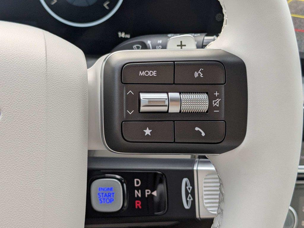 New 2027 Black Hyundai Limited 7P image 29