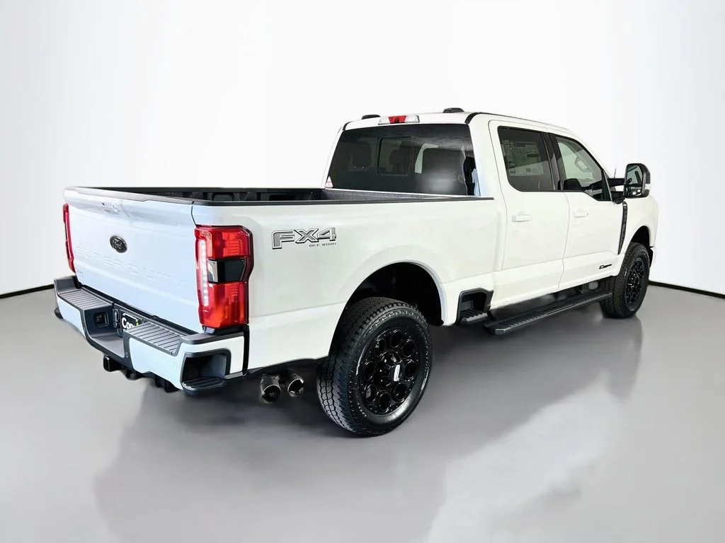 New 2026 Star White Metallic Tri-Coat Ford Lariat image 15