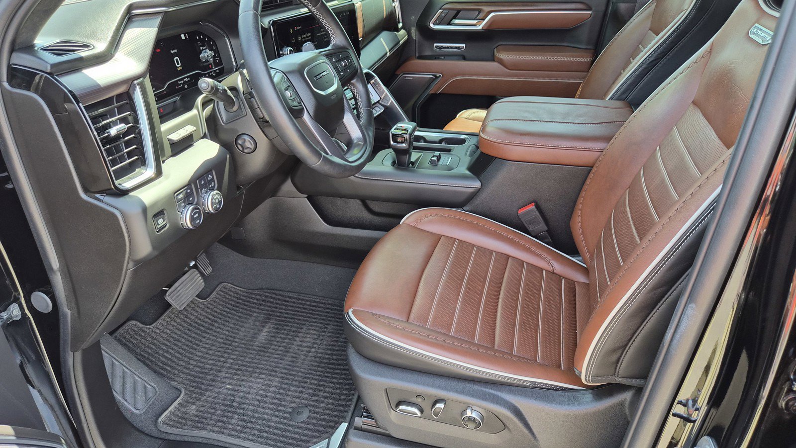 Used 2025 Onyx Black GMC Denali Ultimate image 15