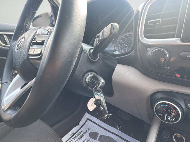 Used 2020 Blue Hyundai SEL image 10