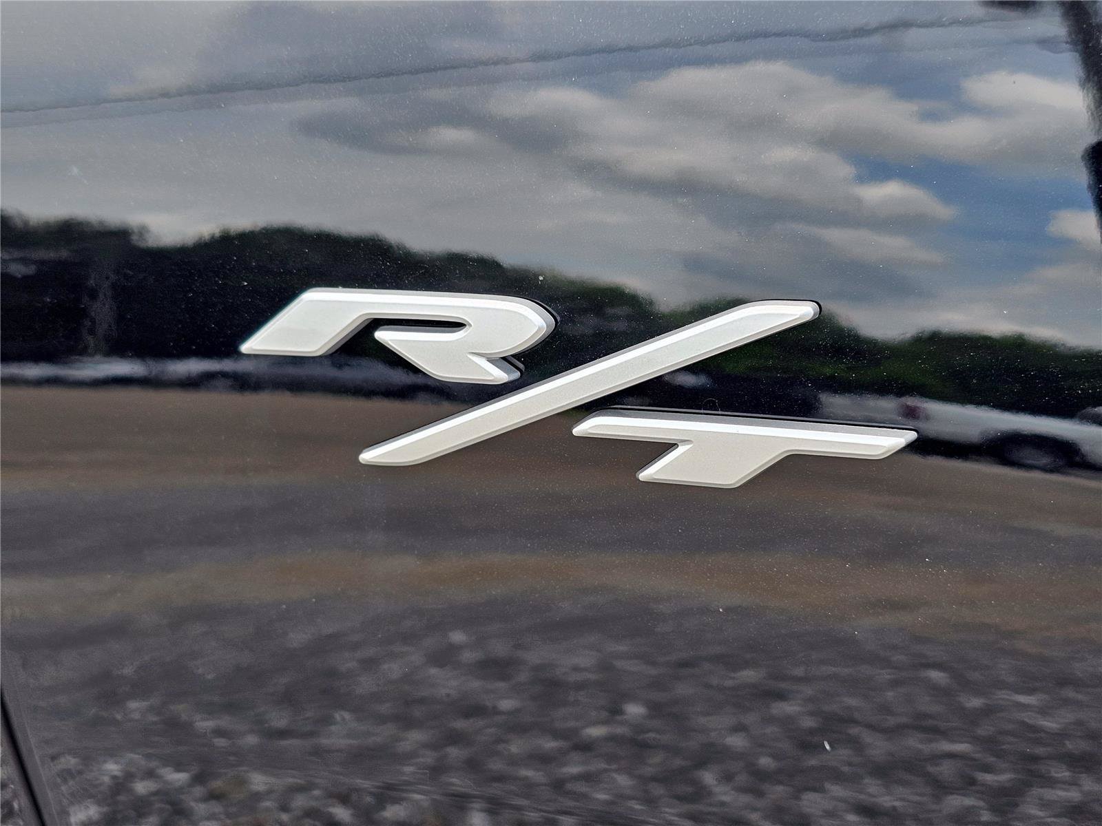 New 2026 Diamond Black Crystal Pearlcoat Dodge R/T image 7