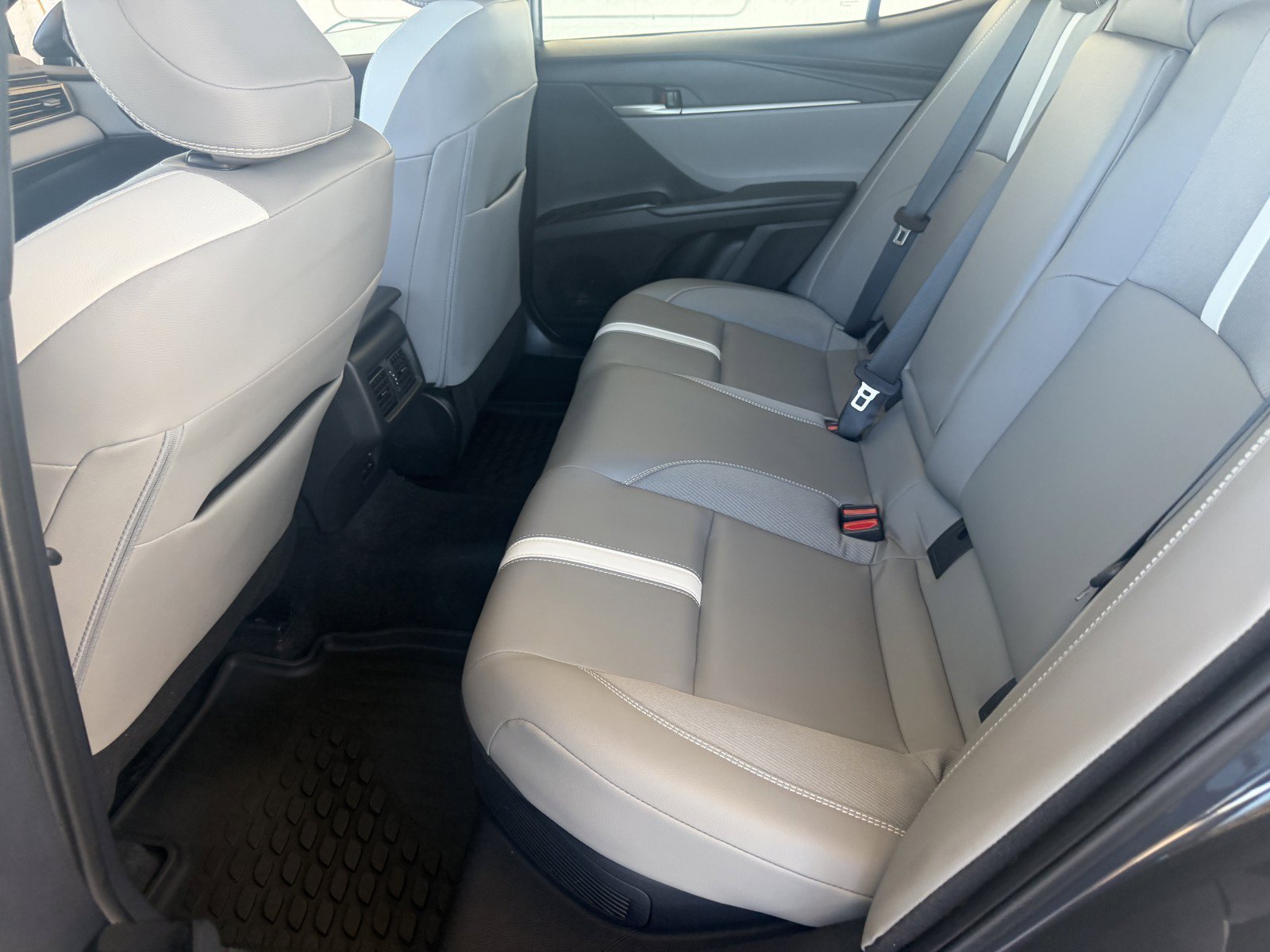 Used 2025 Underground Toyota SE image 21