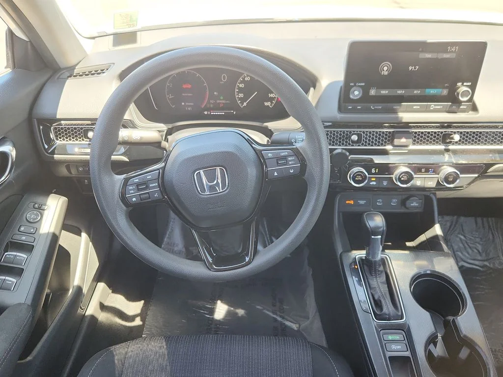 Used 2025 White Honda LX image 10
