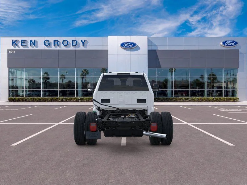 New 2026 Oxford White Ford XL image 6