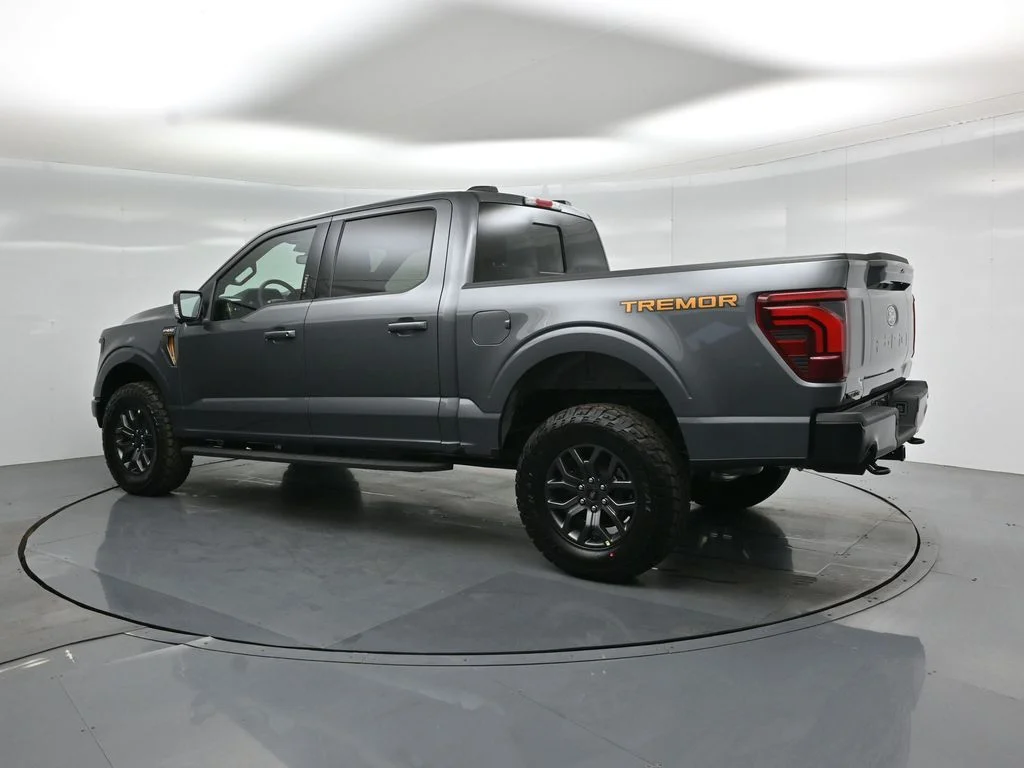 New 2026 Carbonized Gray Metallic Ford Tremor image 6
