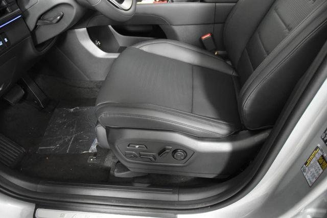 New 2027 Silver Hyundai Calligraphy image 67