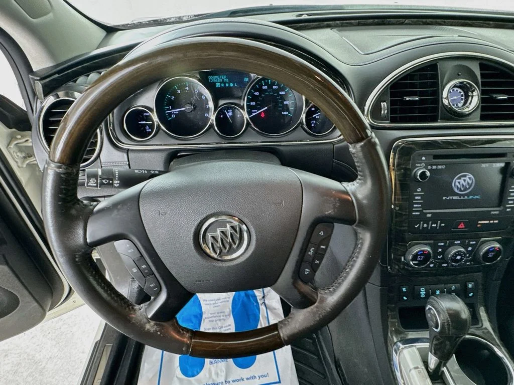 Used 2013 White Diamond Clearcoat Buick Premium Group image 13