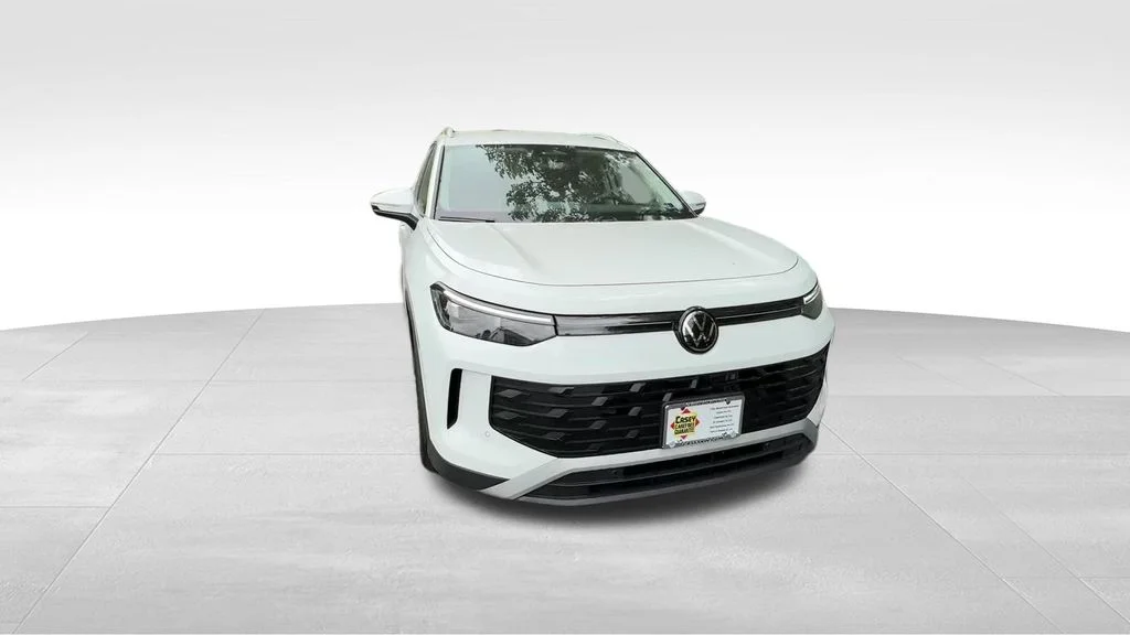 New 2026 Pure White Volkswagen S image 10
