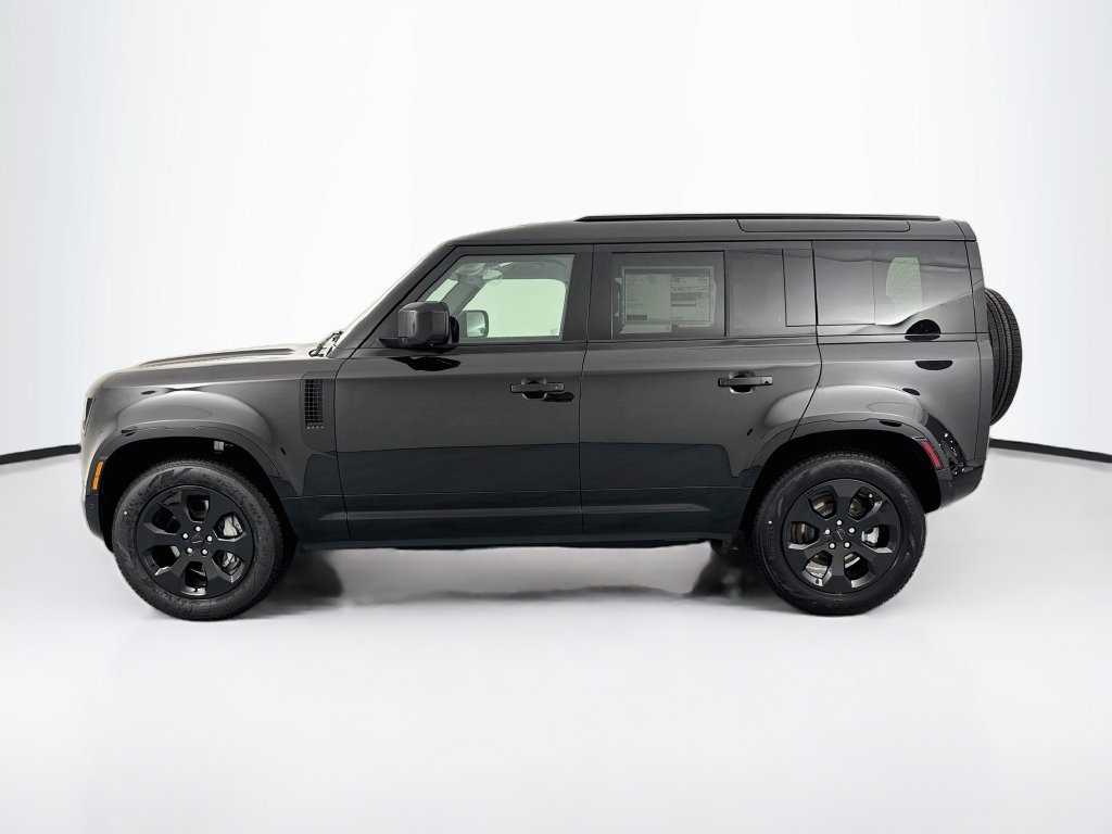 New 2026 Santorini Black Land Rover X-Dynamic SE image 8
